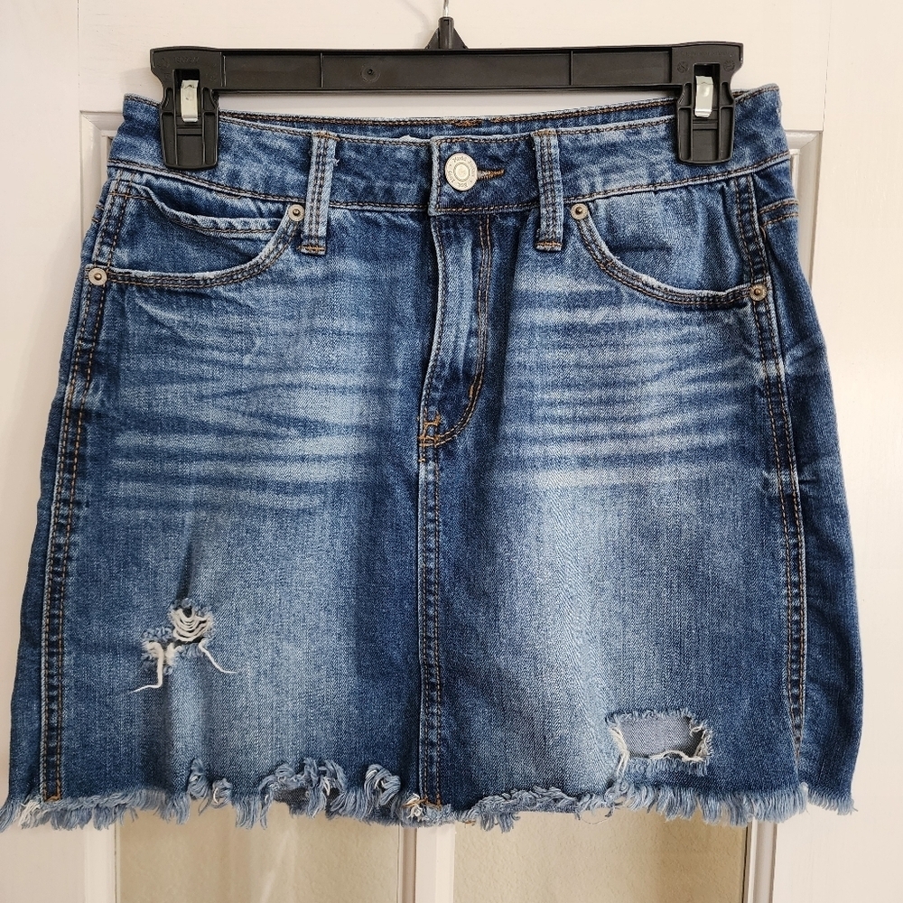 Mudd Flex Stretch Denim Mini Skirt Size 5 Distressed Raw Hem Y2K Style